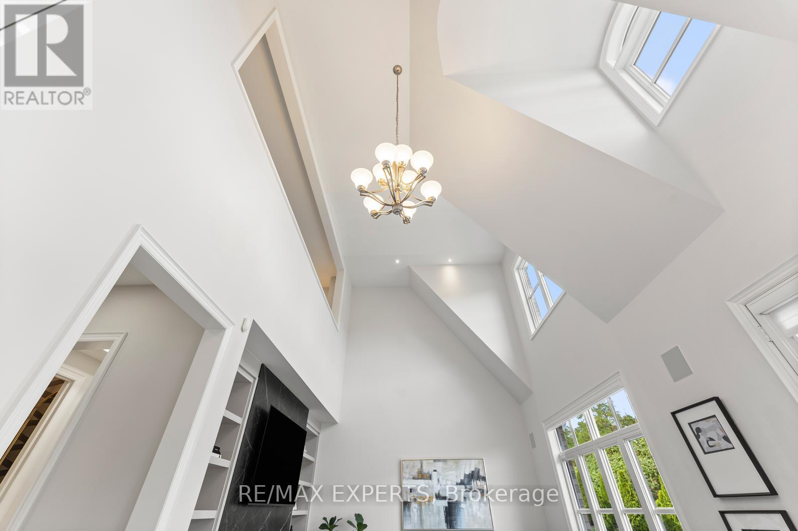 41 Annsleywood Court, Vaughan, Ontario  L4H 4G6 - Photo 18 - N12400297