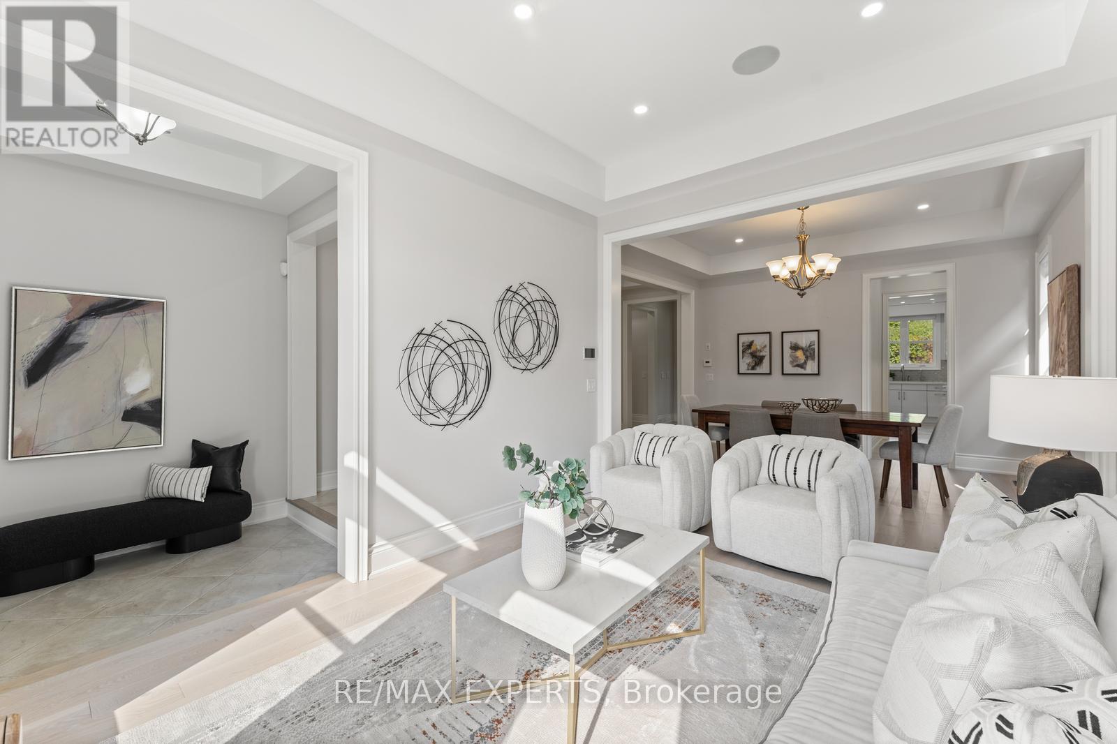 41 Annsleywood Court, Vaughan, Ontario  L4H 4G6 - Photo 8 - N12400297