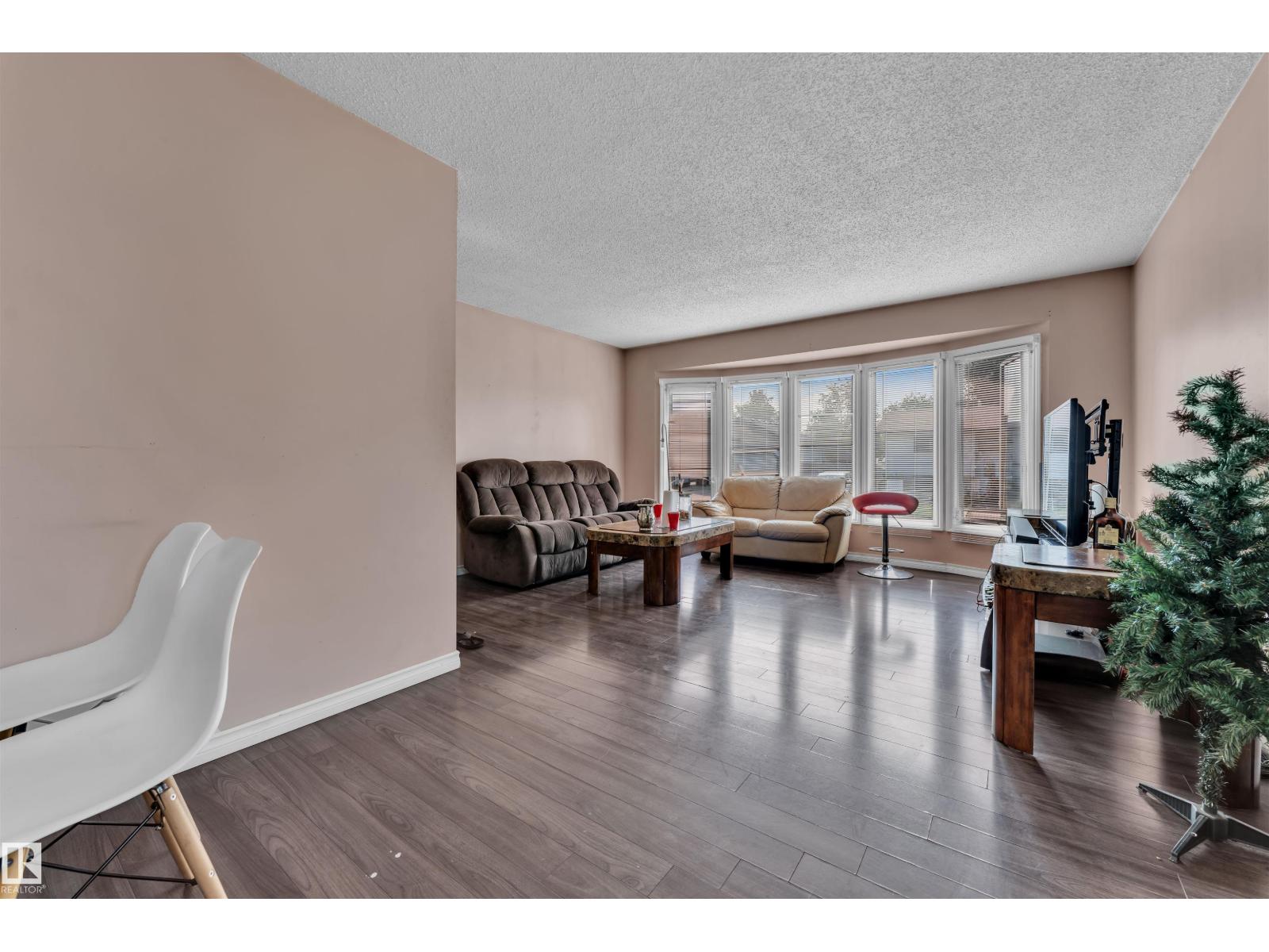 3520 19 Av Nw, Edmonton, Alberta  T6L 2Z9 - Photo 12 - E4457502