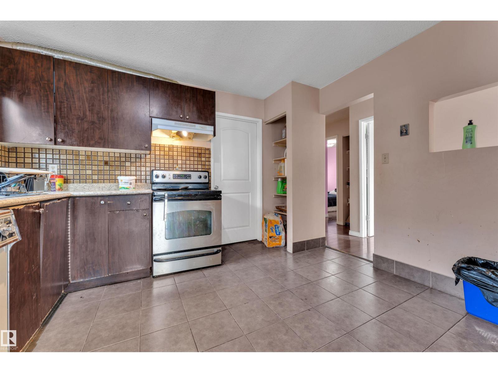 3520 19 Av Nw, Edmonton, Alberta  T6L 2Z9 - Photo 13 - E4457502