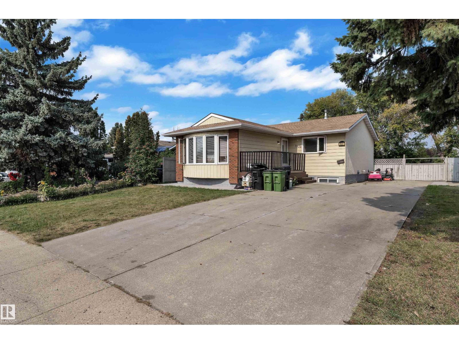 3520 19 Av Nw, Edmonton, Alberta  T6L 2Z9 - Photo 2 - E4457502