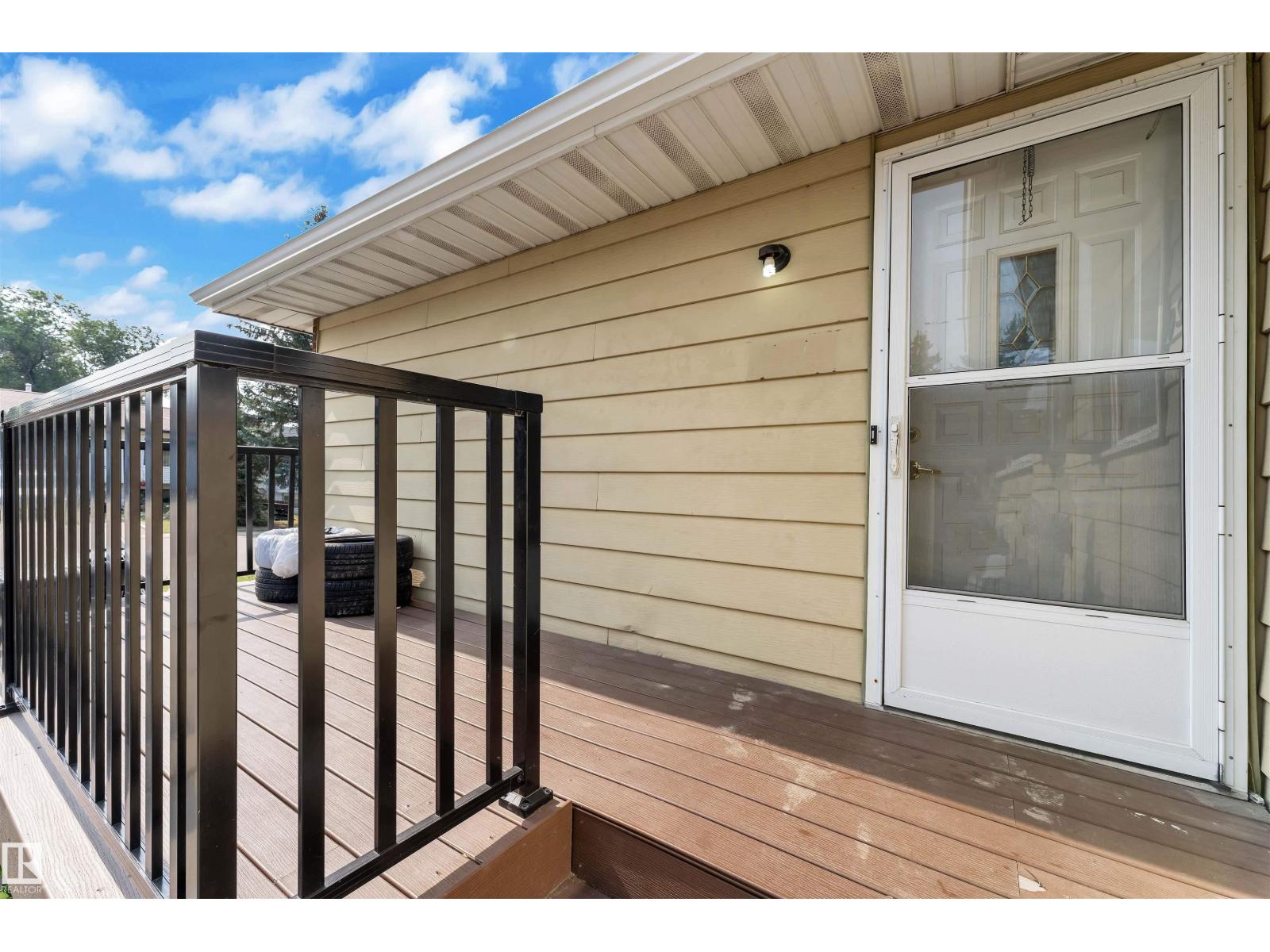 3520 19 Av Nw, Edmonton, Alberta  T6L 2Z9 - Photo 6 - E4457502