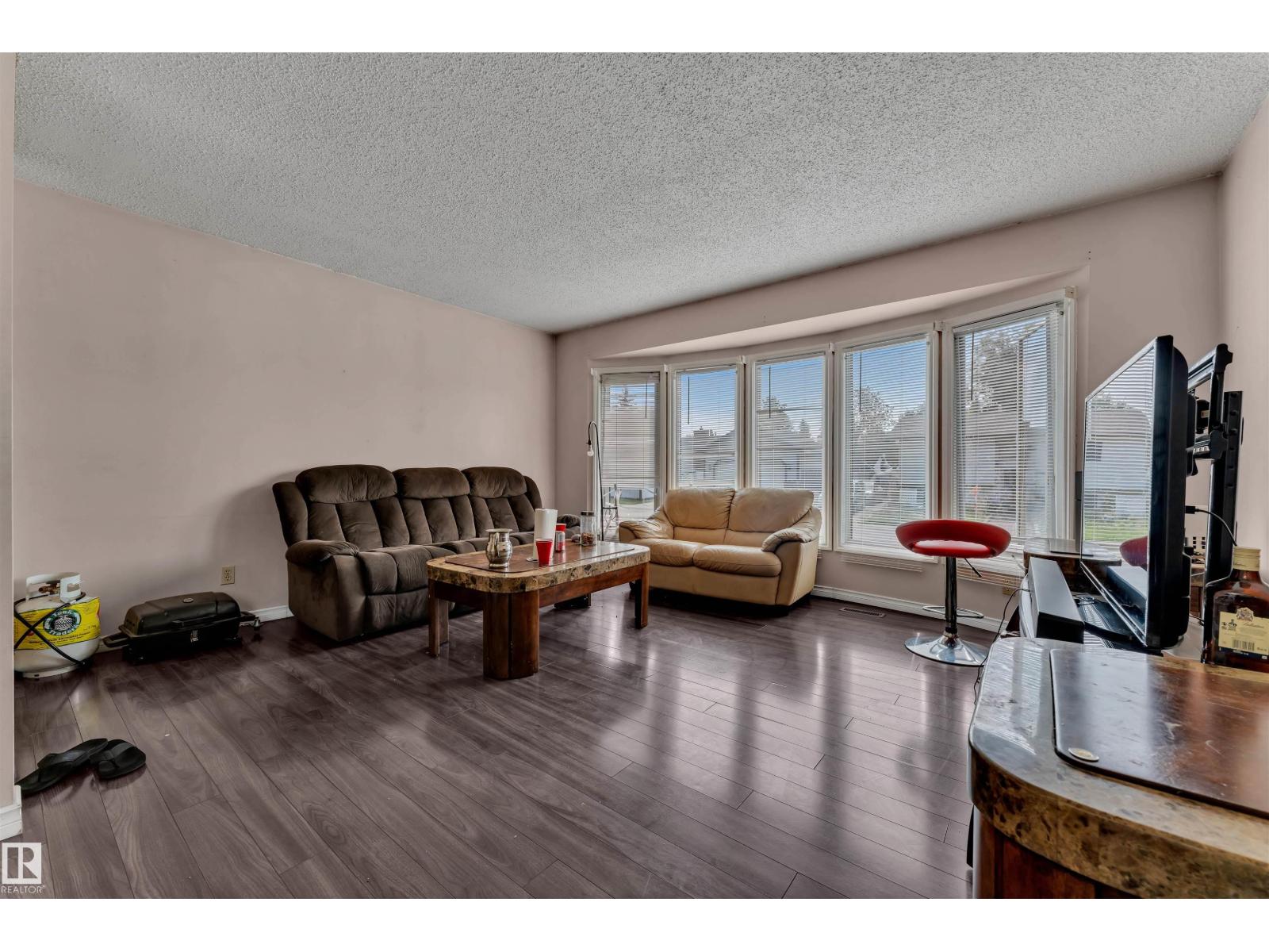 3520 19 Av Nw, Edmonton, Alberta  T6L 2Z9 - Photo 9 - E4457502