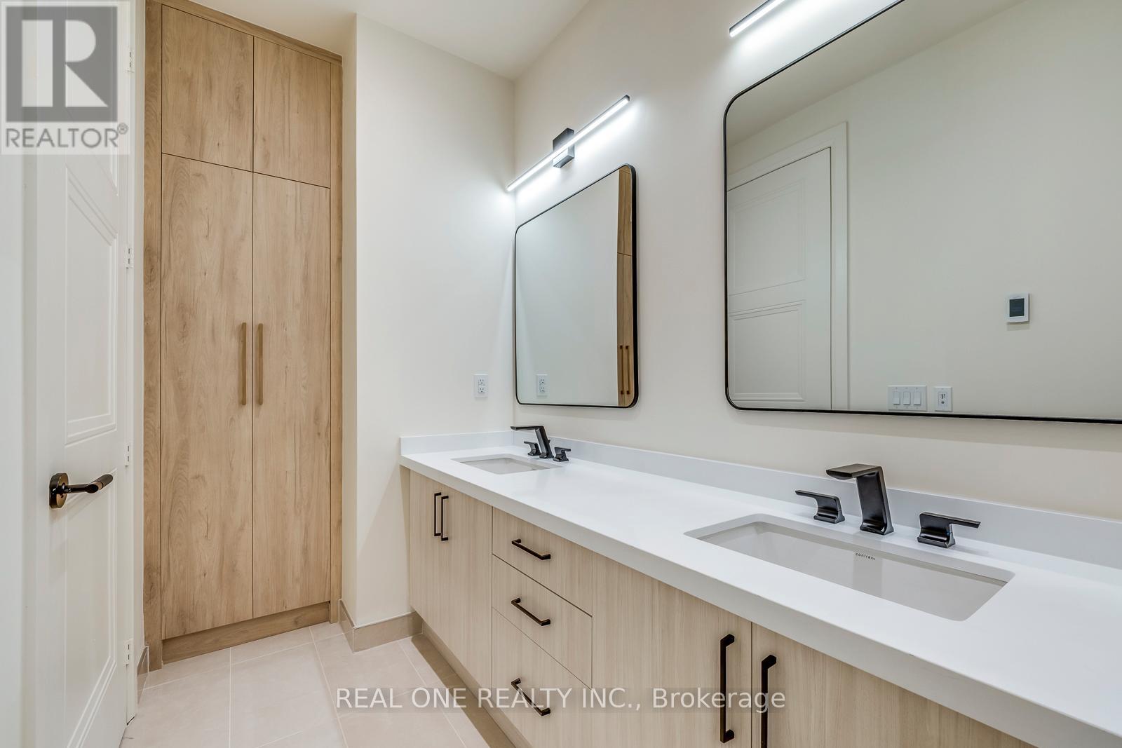 815 - 509 Dundas Street W, Oakville, Ontario  L6M 4M2 - Photo 35 - W12400213