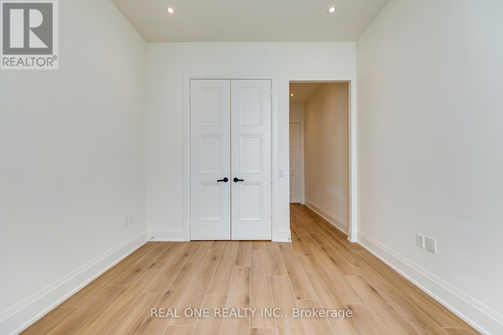 815 - 509 Dundas Street W, Oakville, Ontario  L6M 4M2 - Photo 37 - W12400213