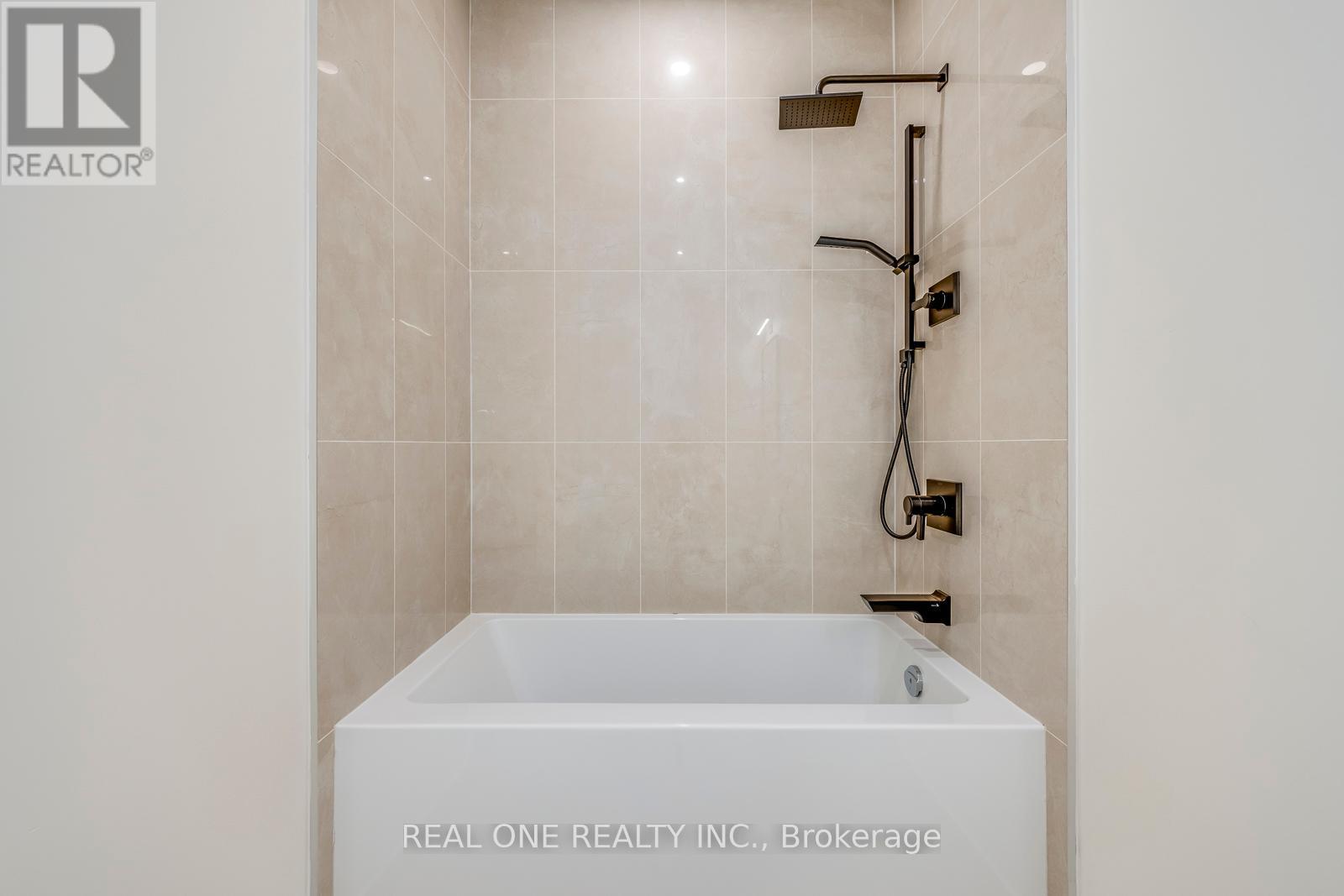 815 - 509 Dundas Street W, Oakville, Ontario  L6M 4M2 - Photo 40 - W12400213