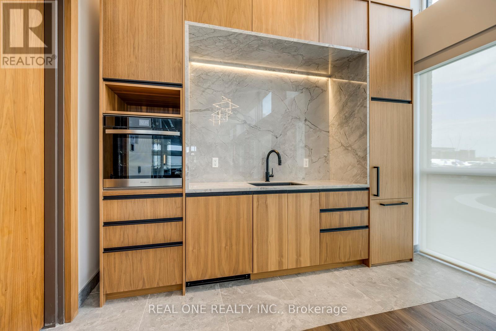 815 - 509 Dundas Street W, Oakville, Ontario  L6M 4M2 - Photo 49 - W12400213