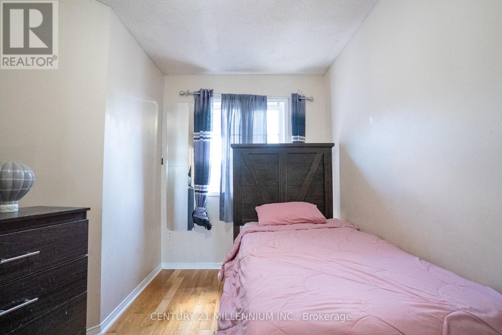 11 Blairwood Court, Brampton, Ontario  L6P 1B5 - Photo 24 - W12400219