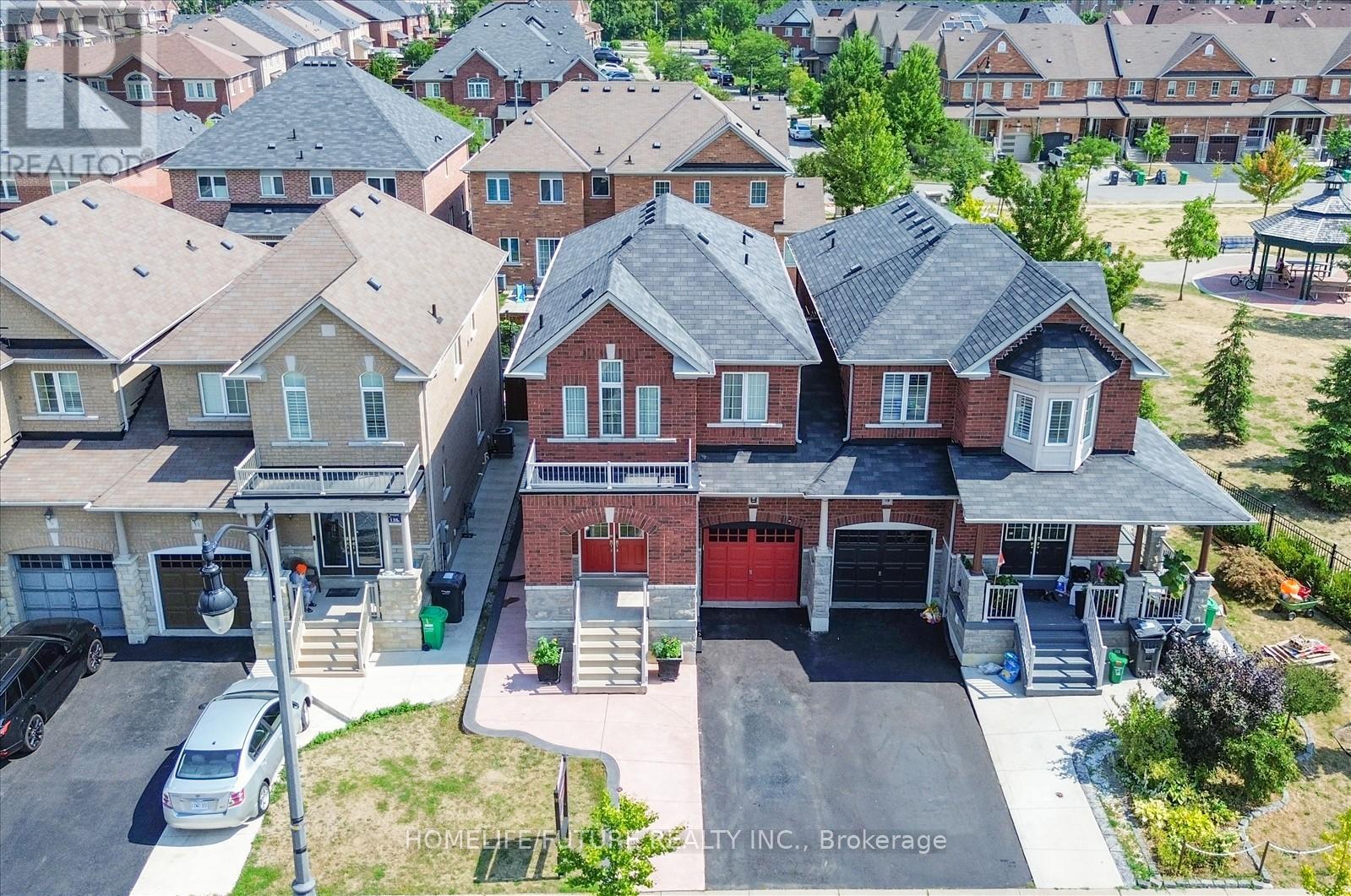 13 OKLAHOMA DRIVE, Brampton, Ontario