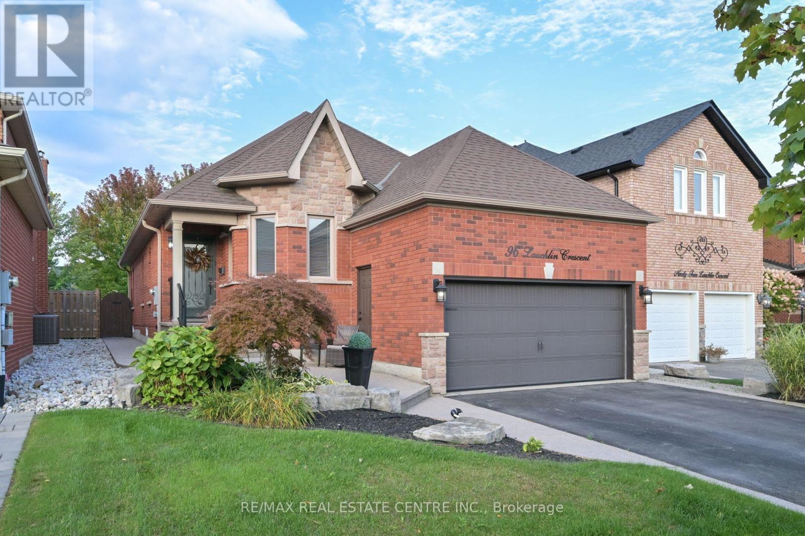 Property at 96 LAUCHLIN CRESCENT image 2