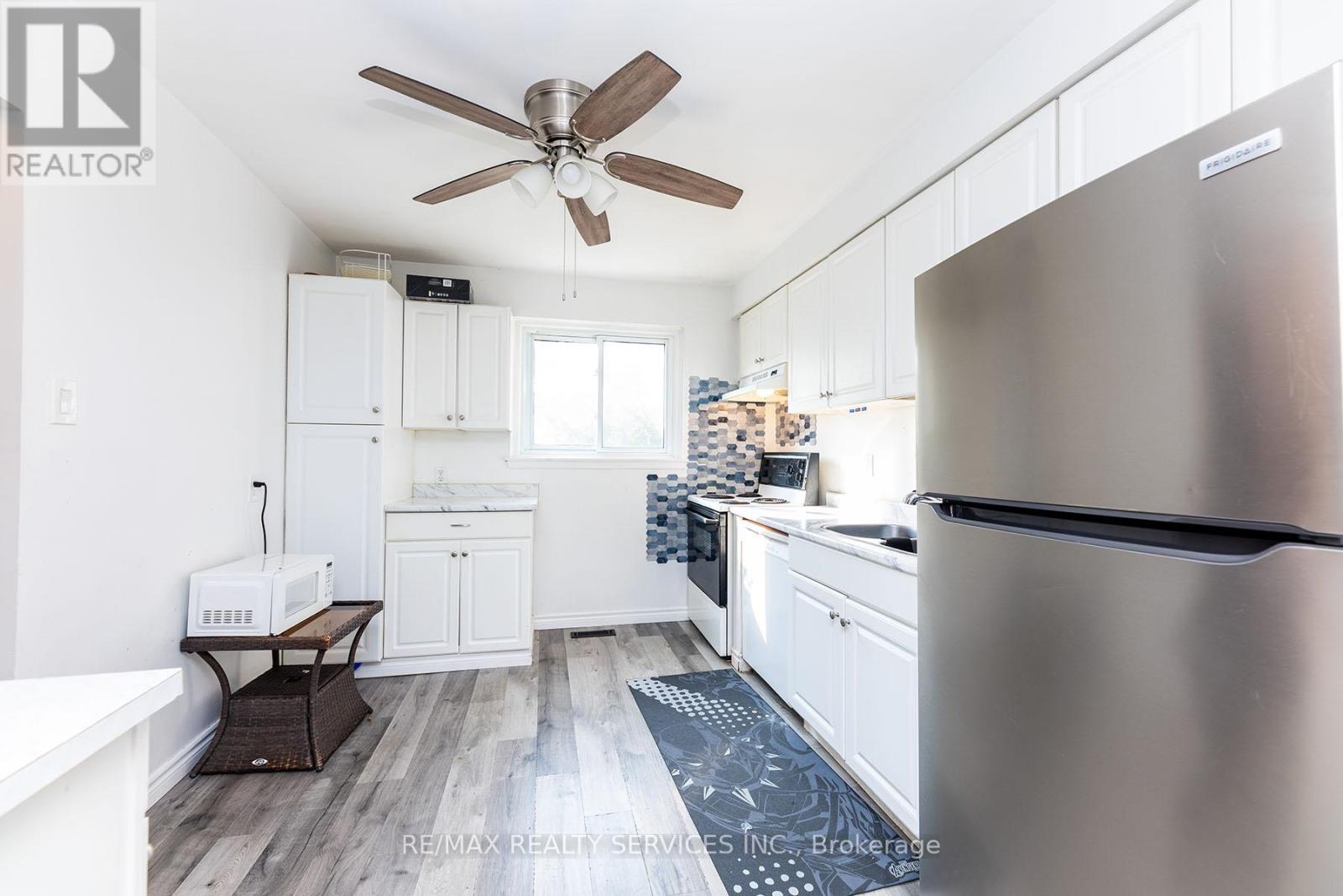 Unit 3 - 1306 Guelph Line, Burlington, Ontario  L7P 2S9 - Photo 9 - W12400249