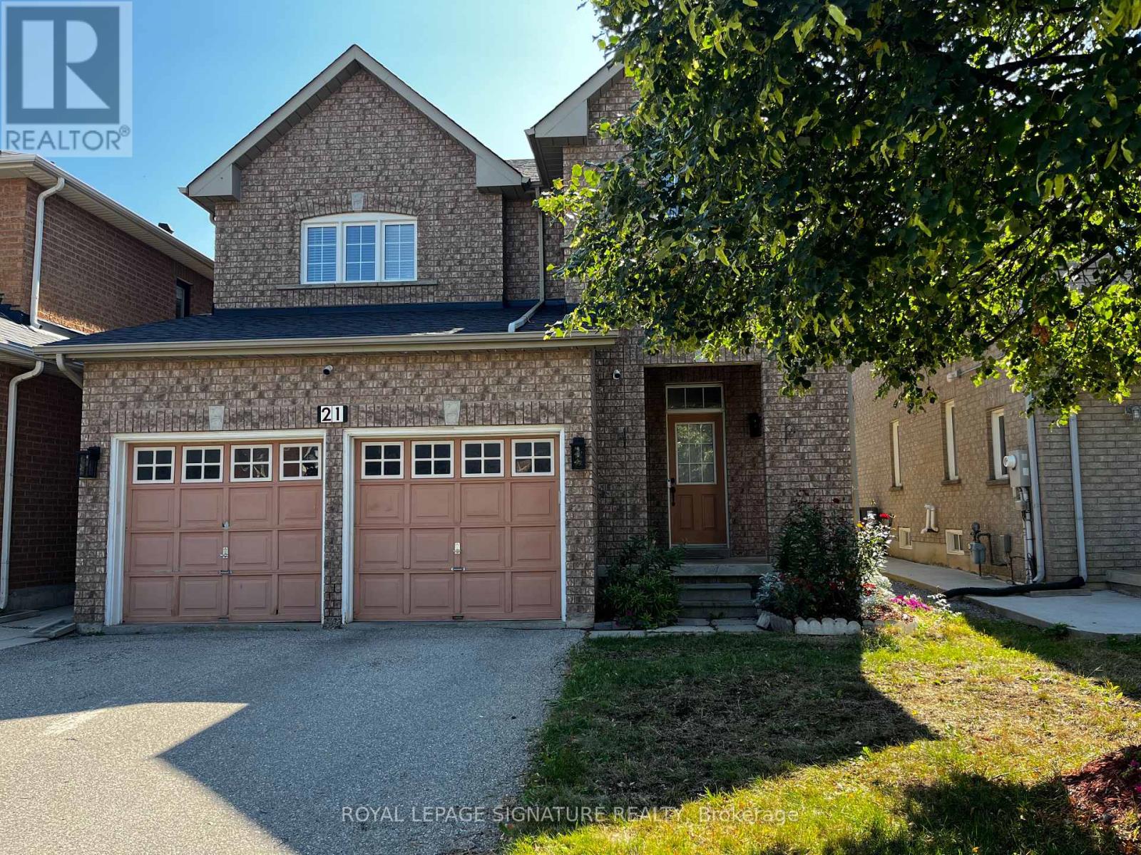 21 Sewells Lane, Brampton, Ontario  L7A 3A1 - Photo 1 - W12400287