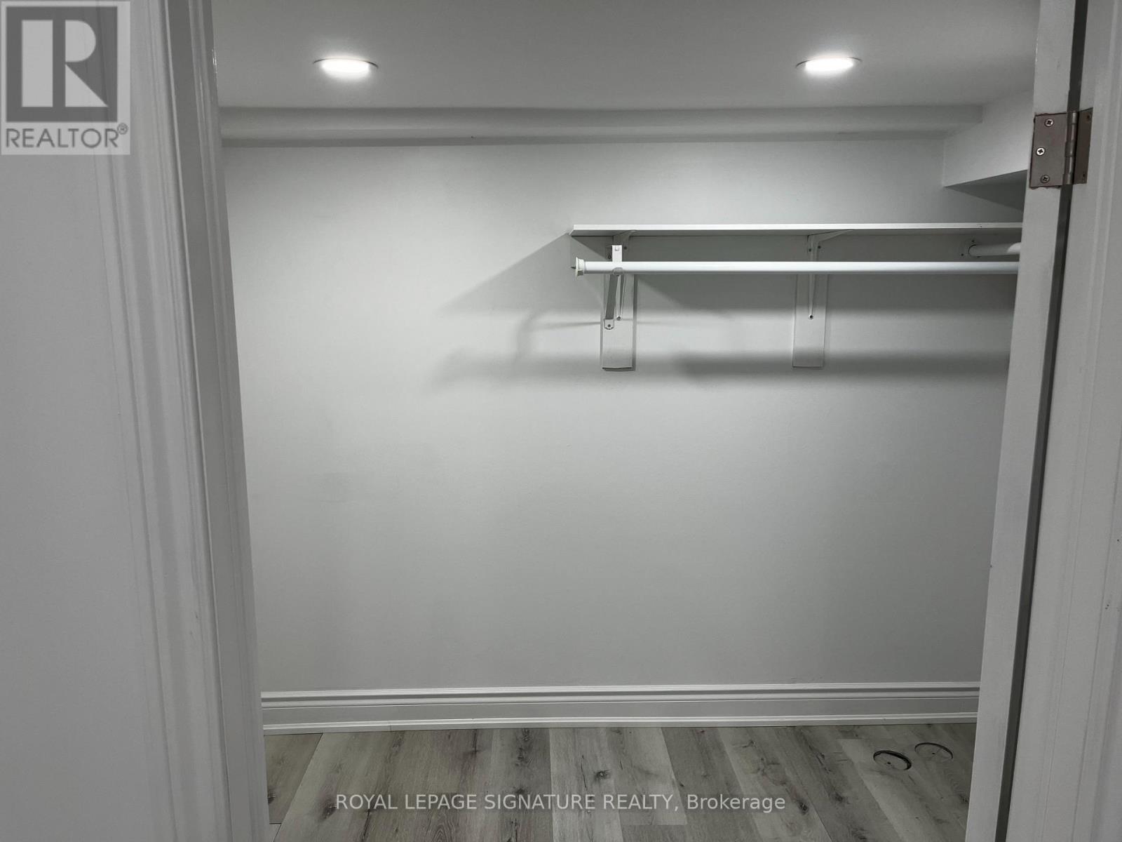 21 Sewells Lane, Brampton, Ontario  L7A 3A1 - Photo 7 - W12400287