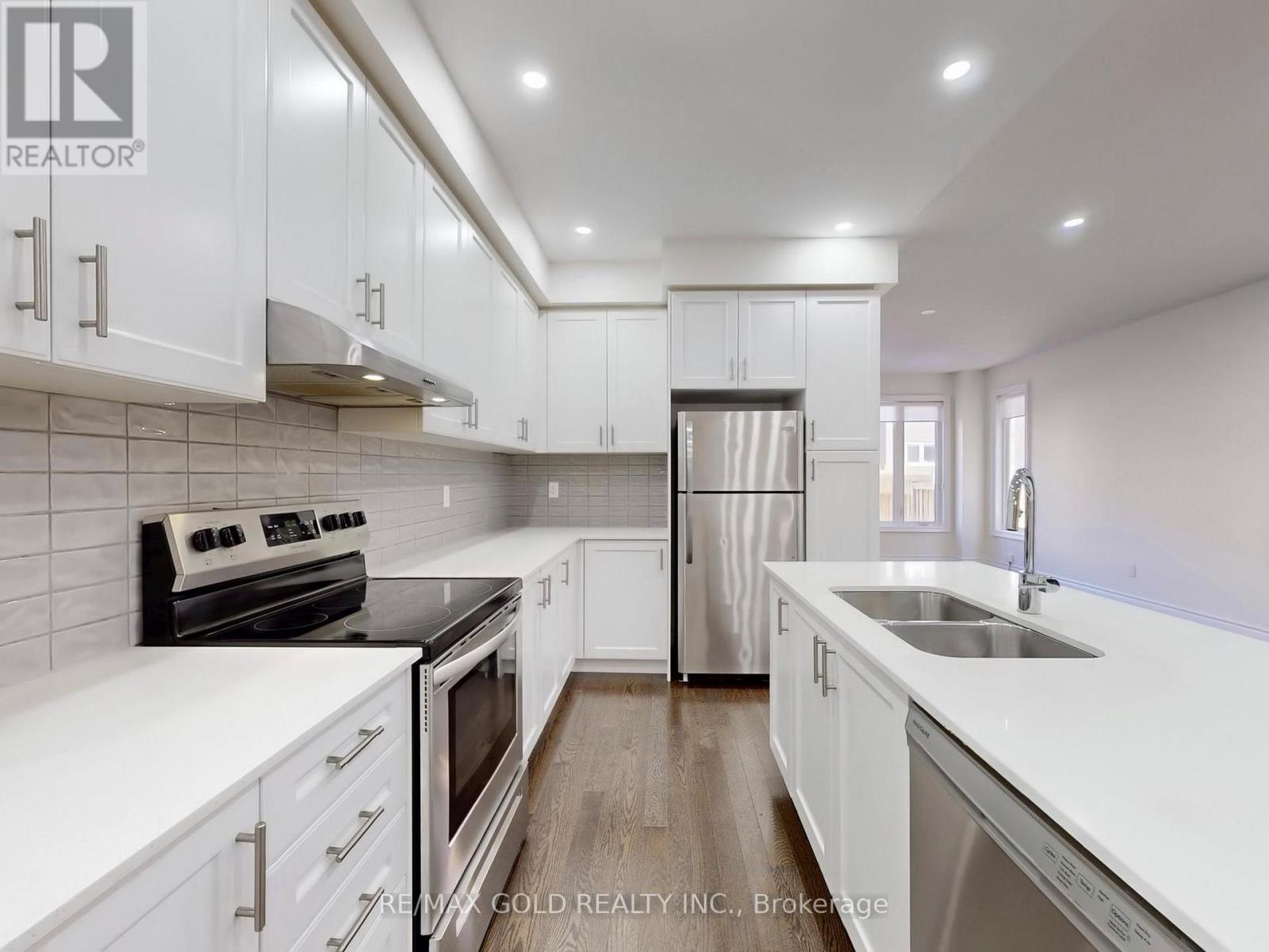 22 Hubbell Road, Brampton, Ontario  L6Y 2A5 - Photo 11 - W12400291