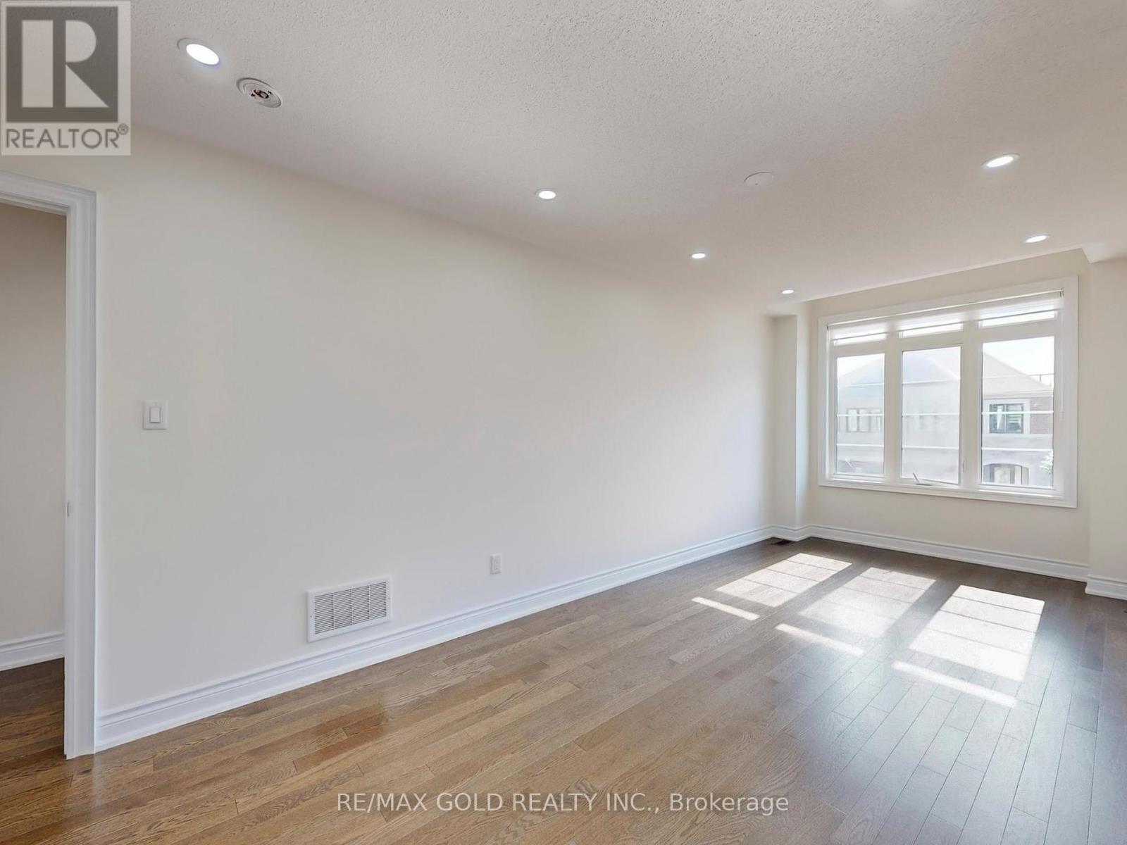 22 Hubbell Road, Brampton, Ontario  L6Y 2A5 - Photo 29 - W12400291