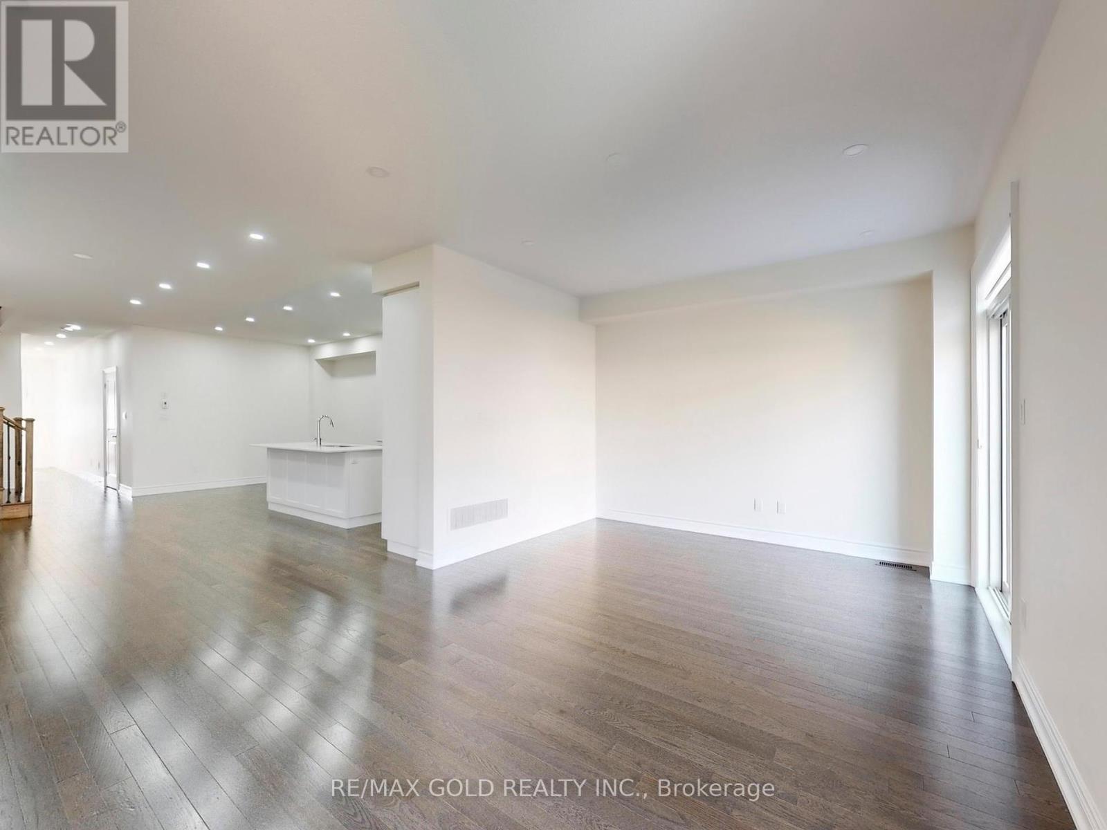 22 Hubbell Road, Brampton, Ontario  L6Y 2A5 - Photo 7 - W12400291