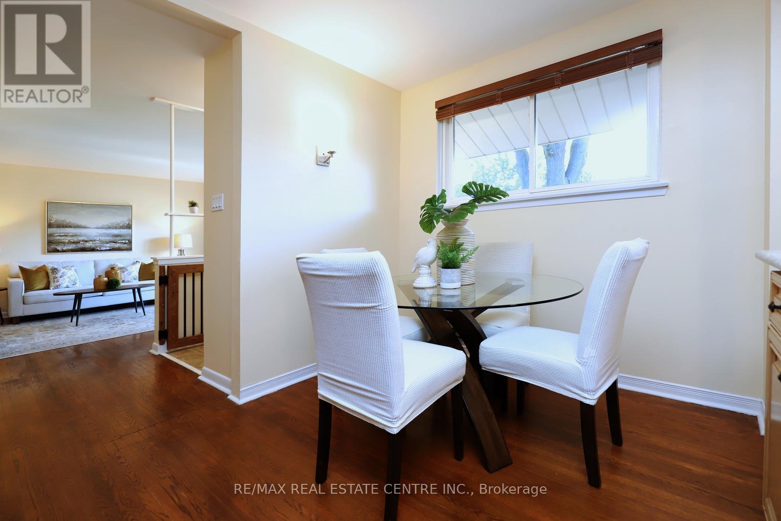 345 Maplewood Crescent, Milton (Om Old Milton), Ontario  L9T 2G1 - Photo 14 - W12400344