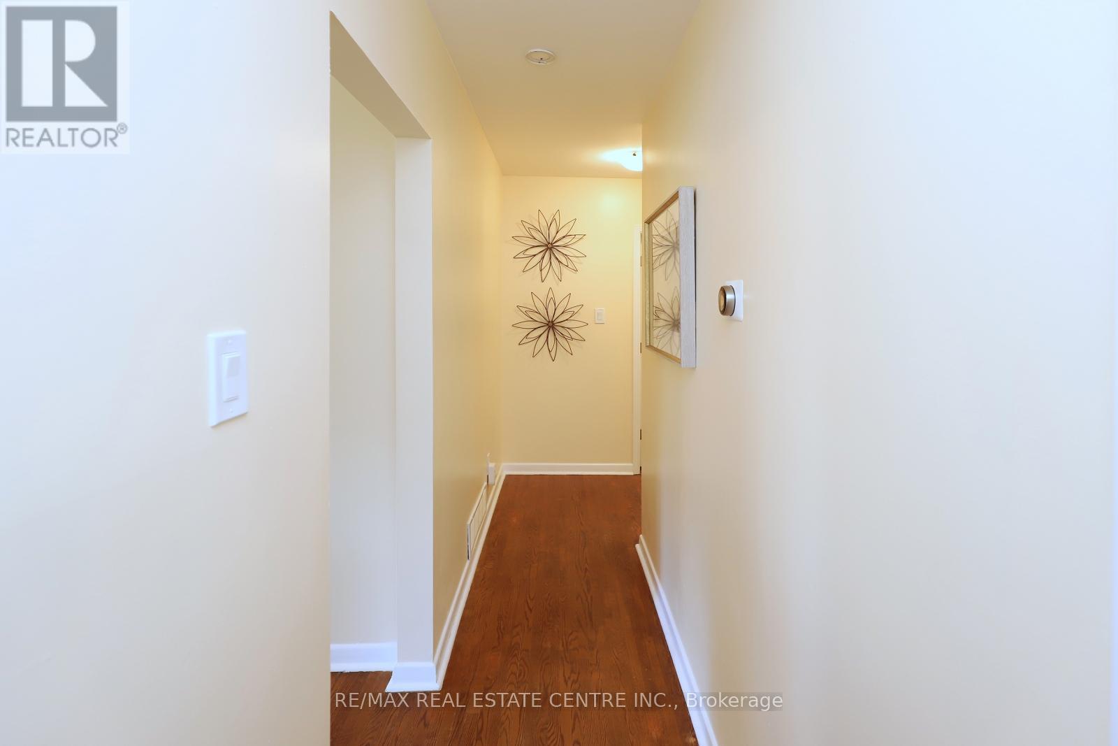 345 Maplewood Crescent, Milton (Om Old Milton), Ontario  L9T 2G1 - Photo 23 - W12400344