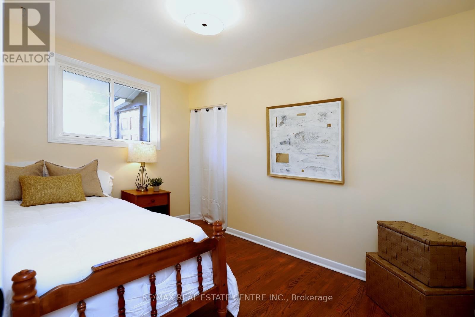 345 Maplewood Crescent, Milton (Om Old Milton), Ontario  L9T 2G1 - Photo 24 - W12400344