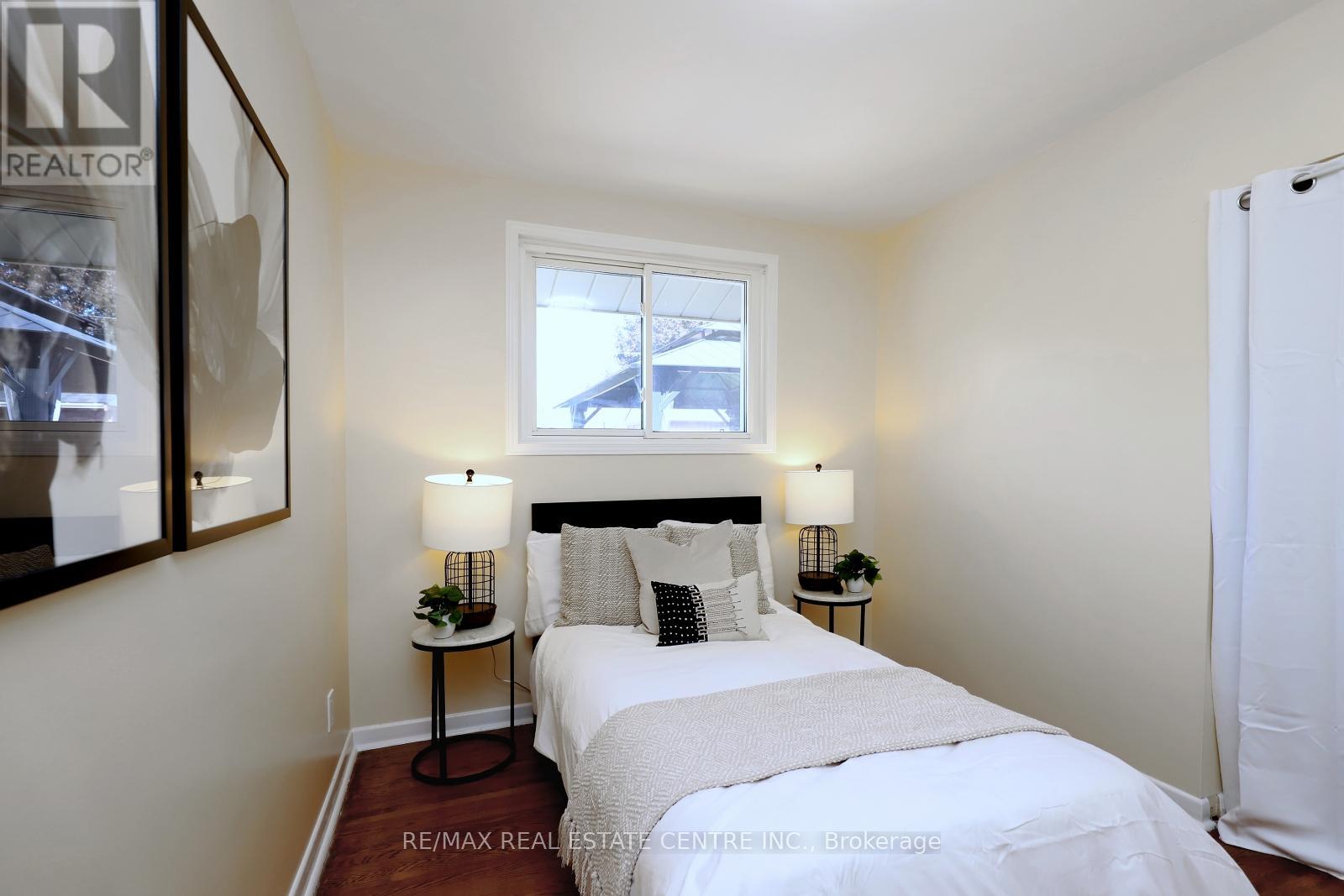 345 Maplewood Crescent, Milton (Om Old Milton), Ontario  L9T 2G1 - Photo 27 - W12400344