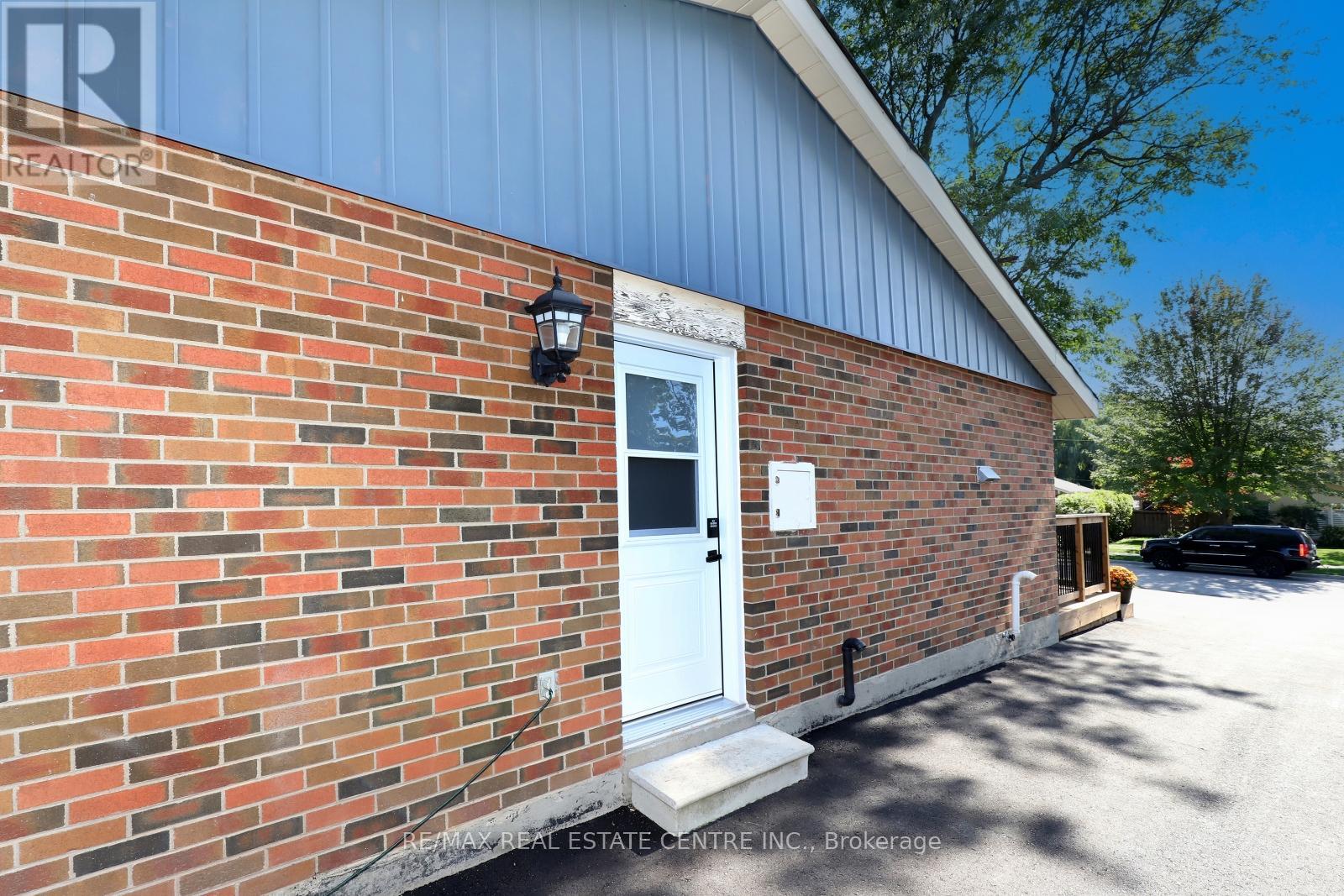 345 Maplewood Crescent, Milton (Om Old Milton), Ontario  L9T 2G1 - Photo 33 - W12400344