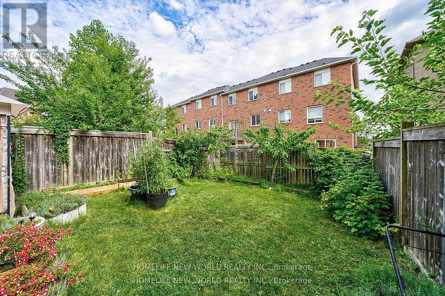 46 - 7155 Magistrate Terrace, Mississauga (Meadowvale Village), Ontario  L5W 1Y8 - Photo 5 - W12400351