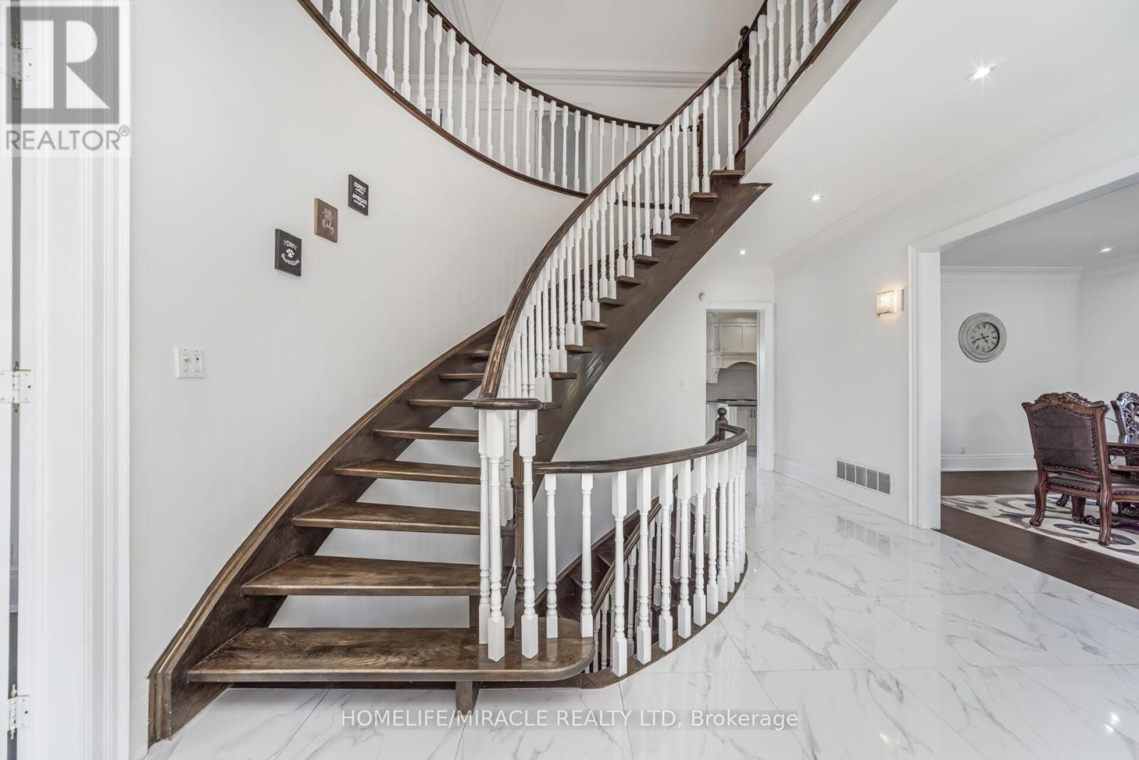 21 Bowman Avenue, Brampton, Ontario  L6P 0Y1 - Photo 24 - W12400353