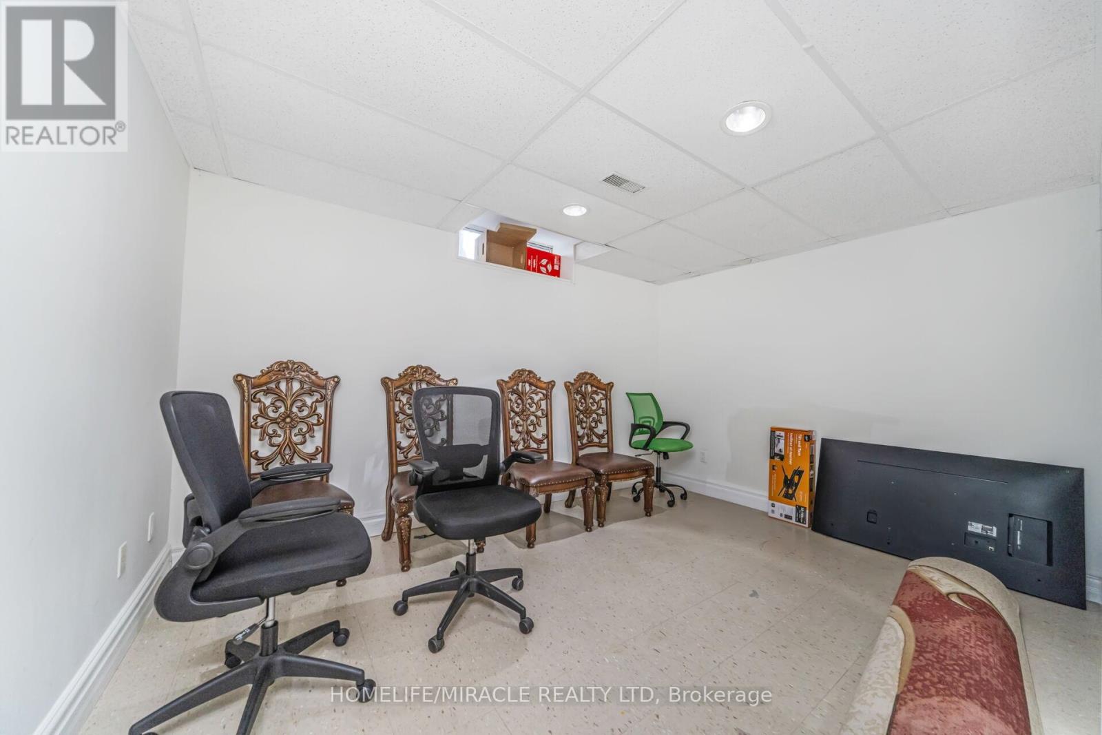 21 Bowman Avenue, Brampton, Ontario  L6P 0Y1 - Photo 30 - W12400353