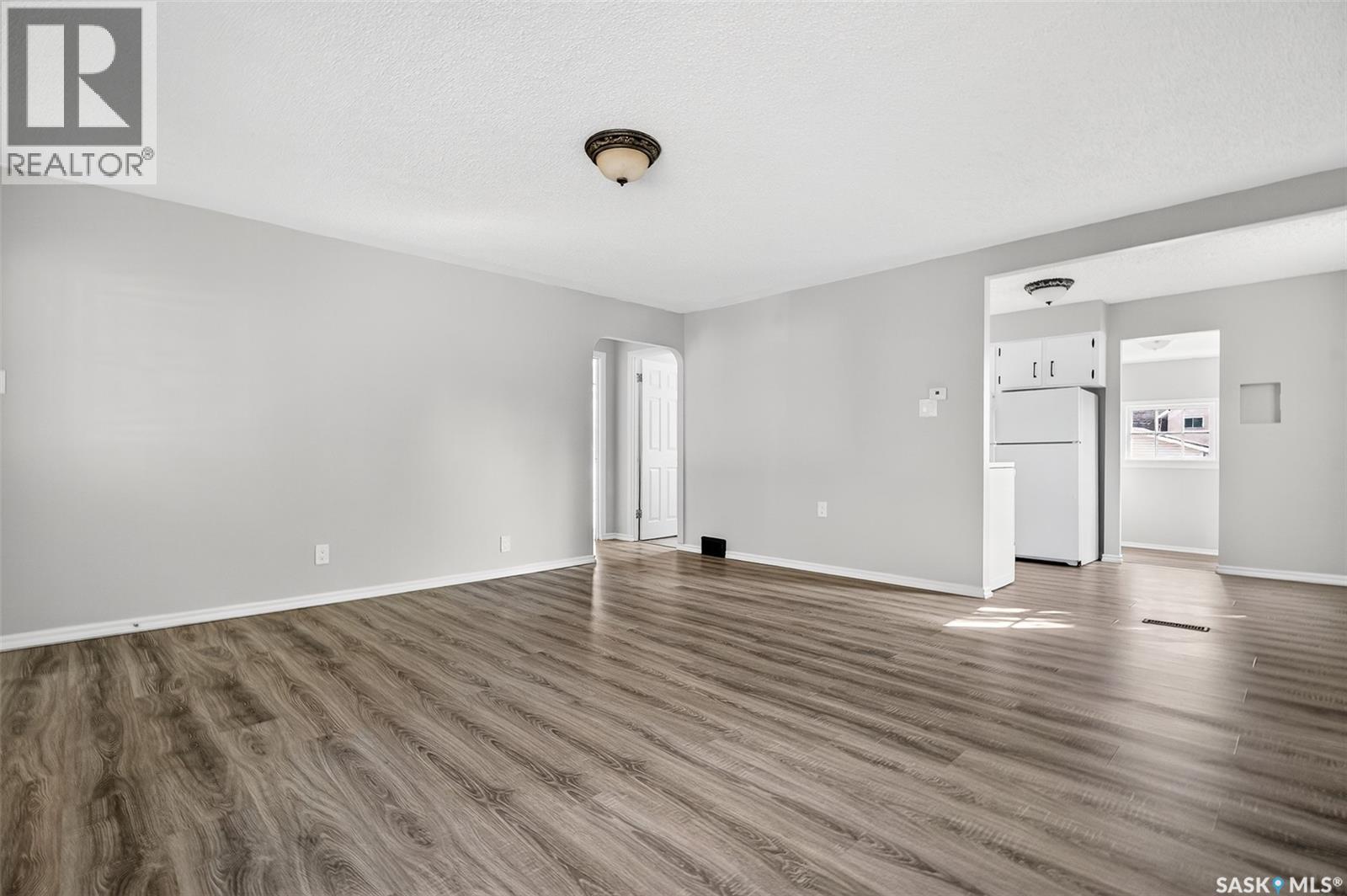 1045 4th Avenue Nw, Moose Jaw, Saskatchewan  S6H 3X2 - Photo 11 - SK018191