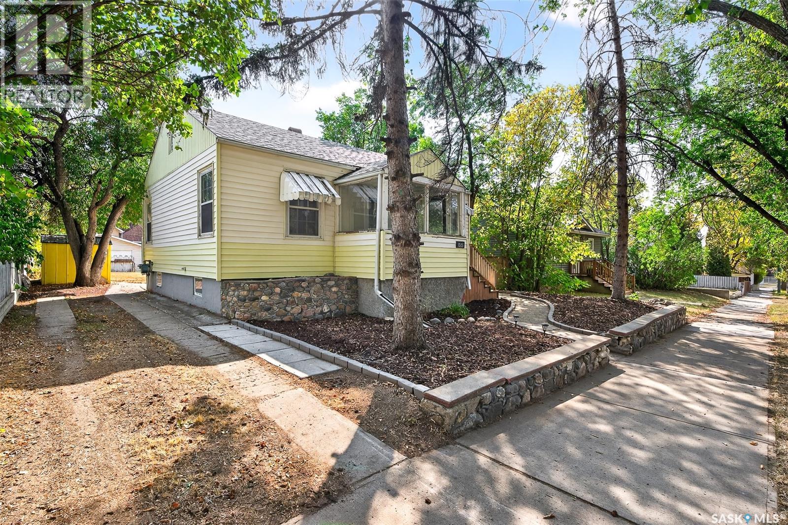 1045 4th Avenue Nw, Moose Jaw, Saskatchewan  S6H 3X2 - Photo 48 - SK018191