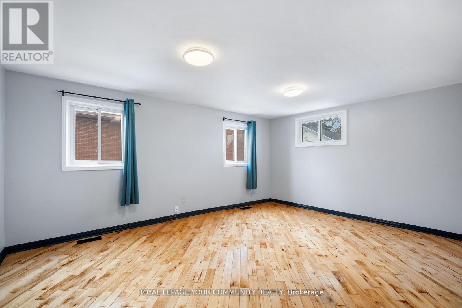 7813 Mulhern Street, Niagara Falls, Ontario  L2H 1B6 - Photo 19 - X12400221