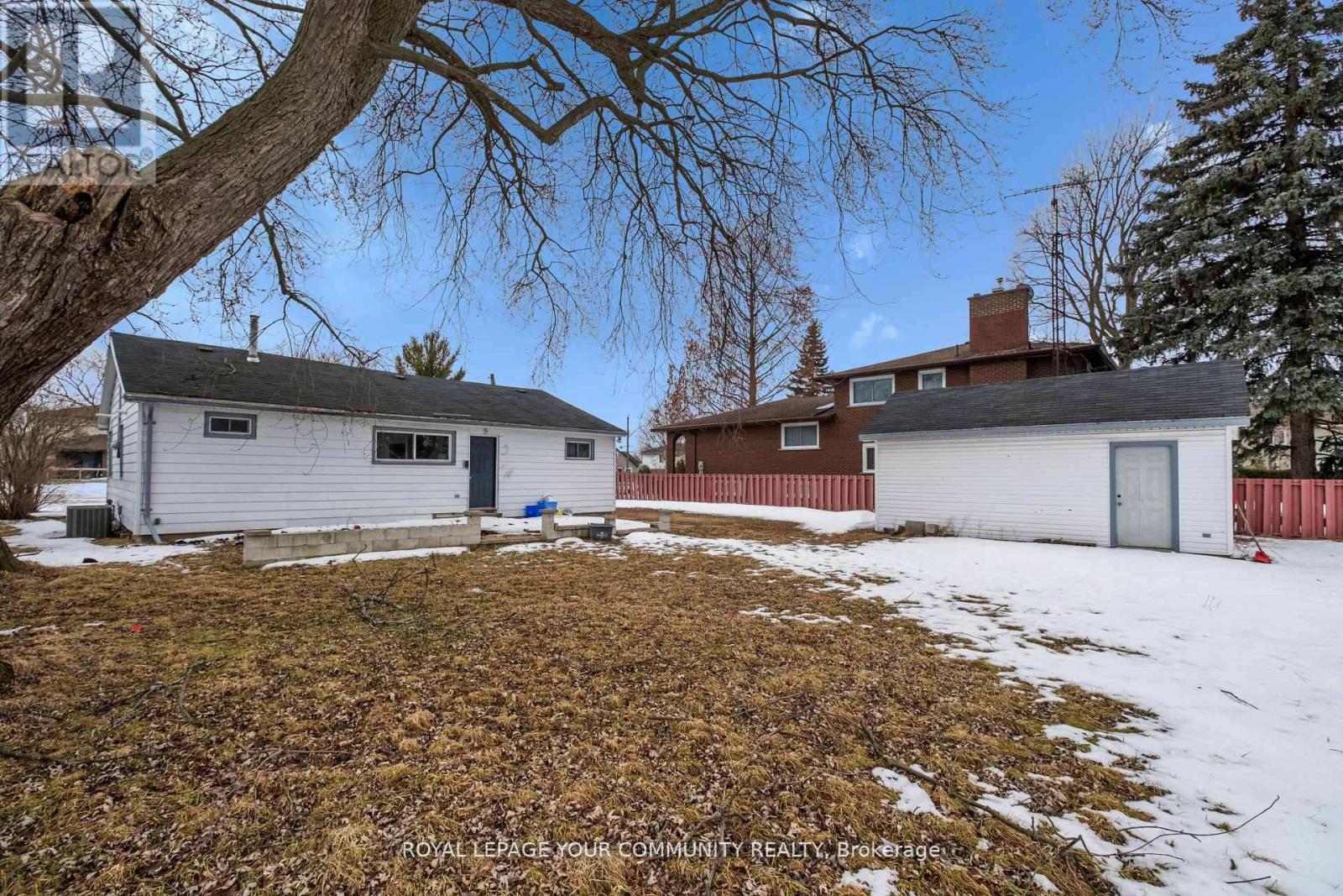 7813 Mulhern Street, Niagara Falls, Ontario  L2H 1B6 - Photo 34 - X12400221