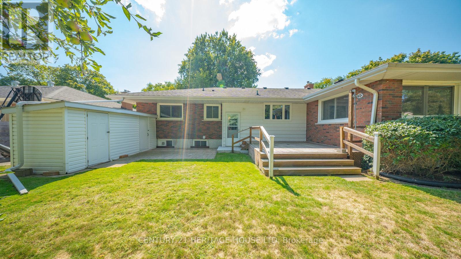73 Pusey Boulevard, Brantford, Ontario  N3R 2S4 - Photo 33 - X12400276