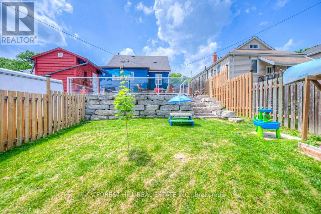 63 Berkley Road, Cambridge, Ontario  N1S 3G5 - Photo 3 - X12400319