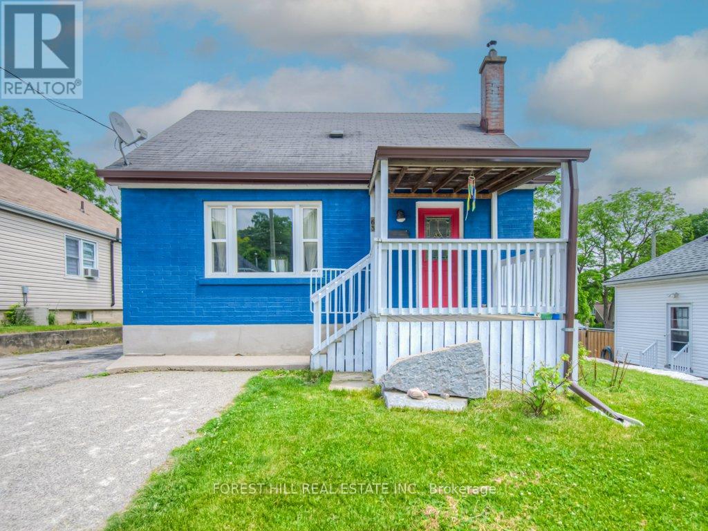 63 Berkley Road, Cambridge, Ontario  N1S 3G5 - Photo 4 - X12400319