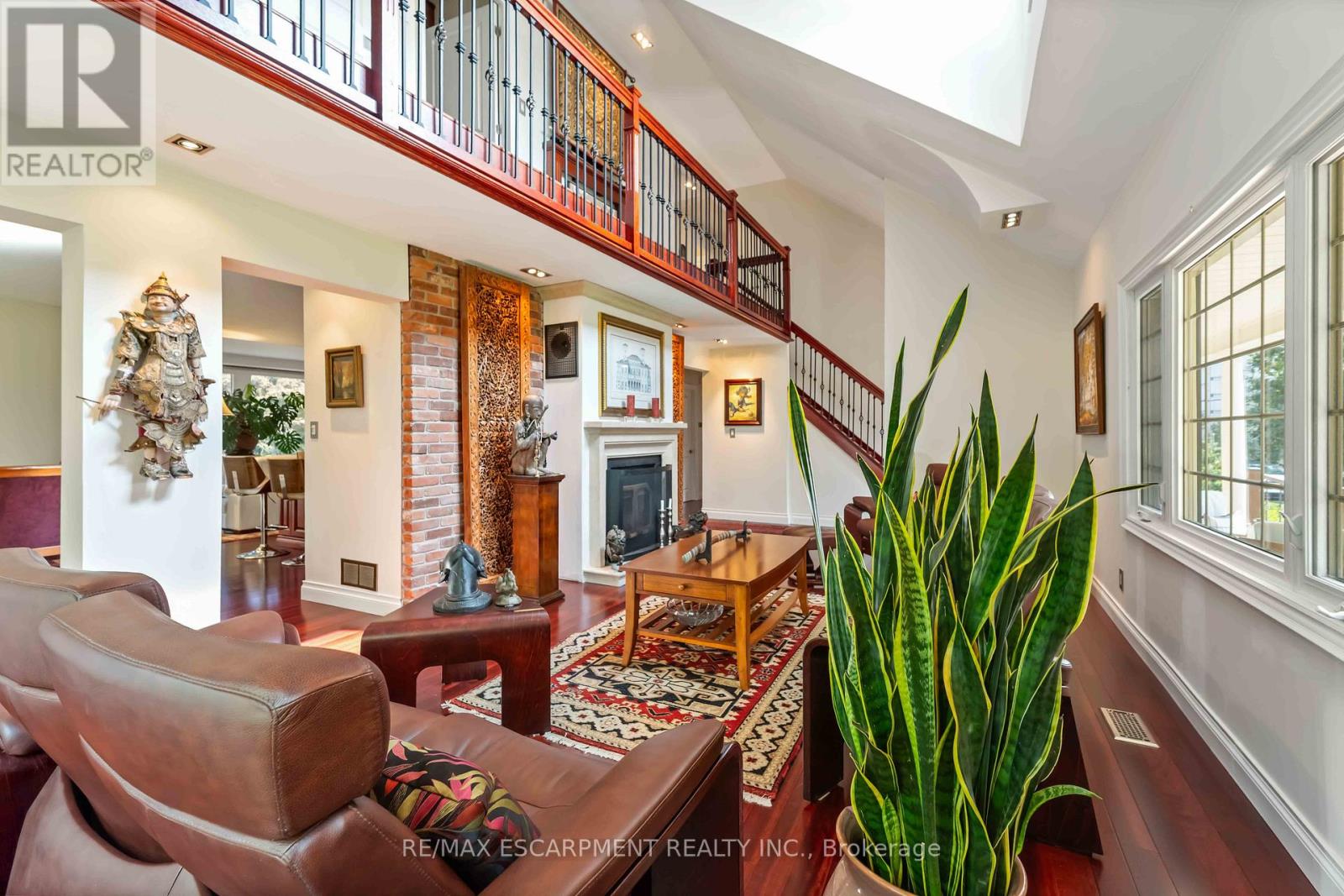 493 Ridge Road E, Grimsby, Ontario  L3M 0K5 - Photo 10 - X12400373