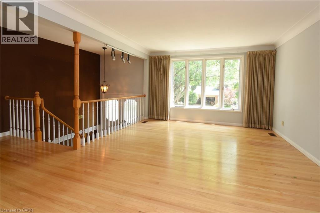30 Terrace Drive, Dundas, Ontario  L9A 2Y6 - Photo 4 - 40756195