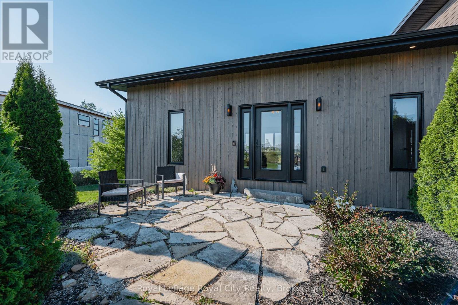 103 Ugovsek Crescent, Meaford, Ontario  N0H 1B0 - Photo 2 - X12400517