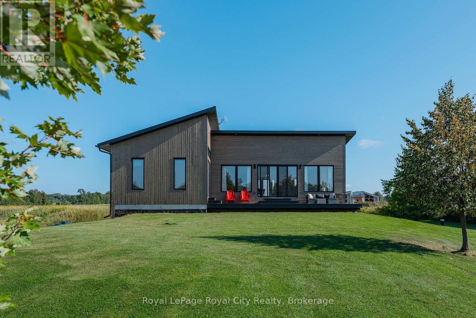 103 Ugovsek Crescent, Meaford, Ontario  N0H 1B0 - Photo 27 - X12400517