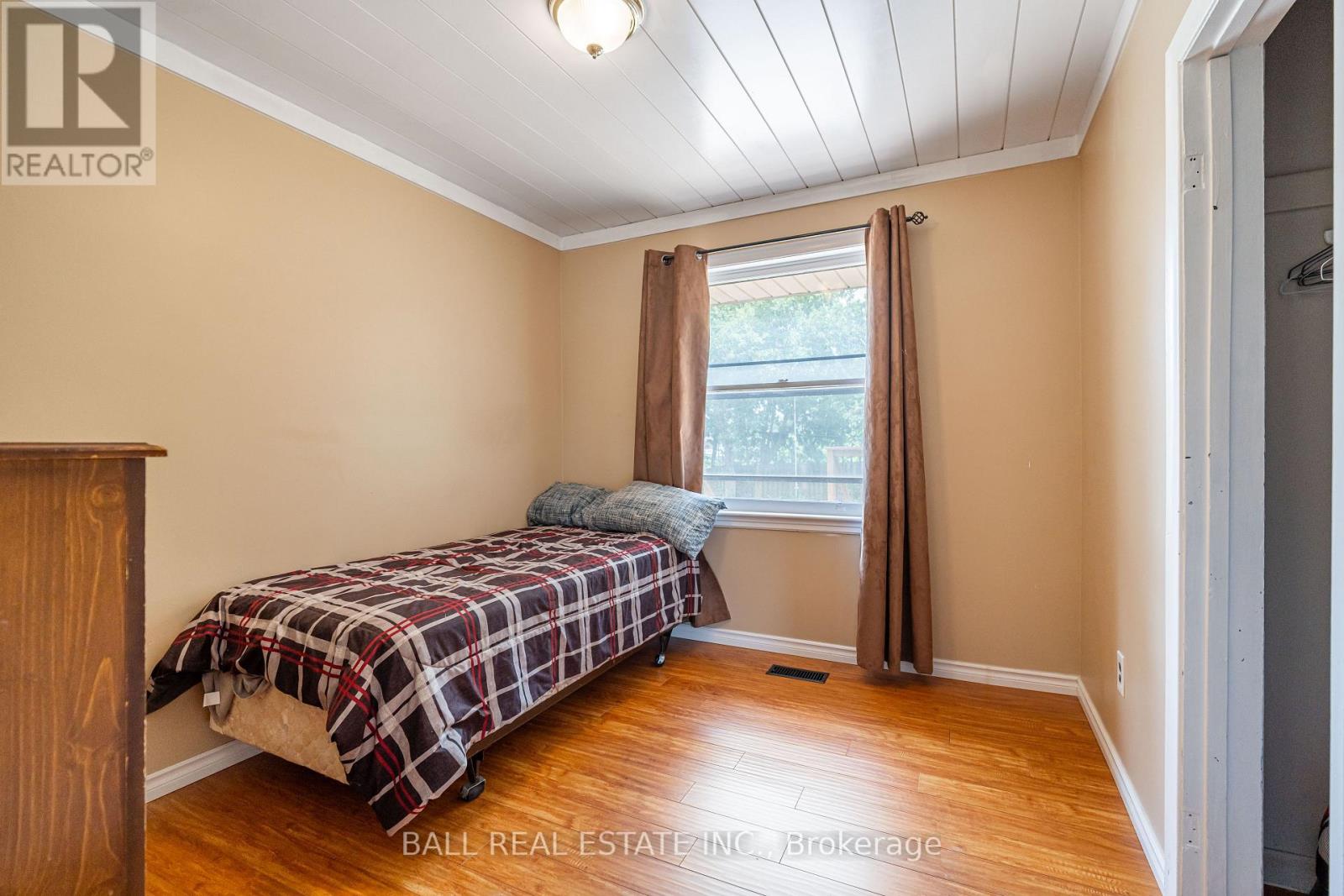 45 Goodfellow Road, Peterborough (Otonabee Ward 1), Ontario  K9J 5W8 - Photo 18 - X12400584