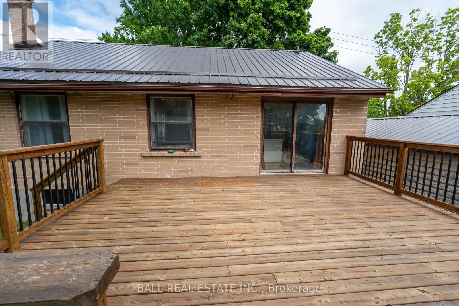 45 Goodfellow Road, Peterborough (Otonabee Ward 1), Ontario  K9J 5W8 - Photo 8 - X12400584