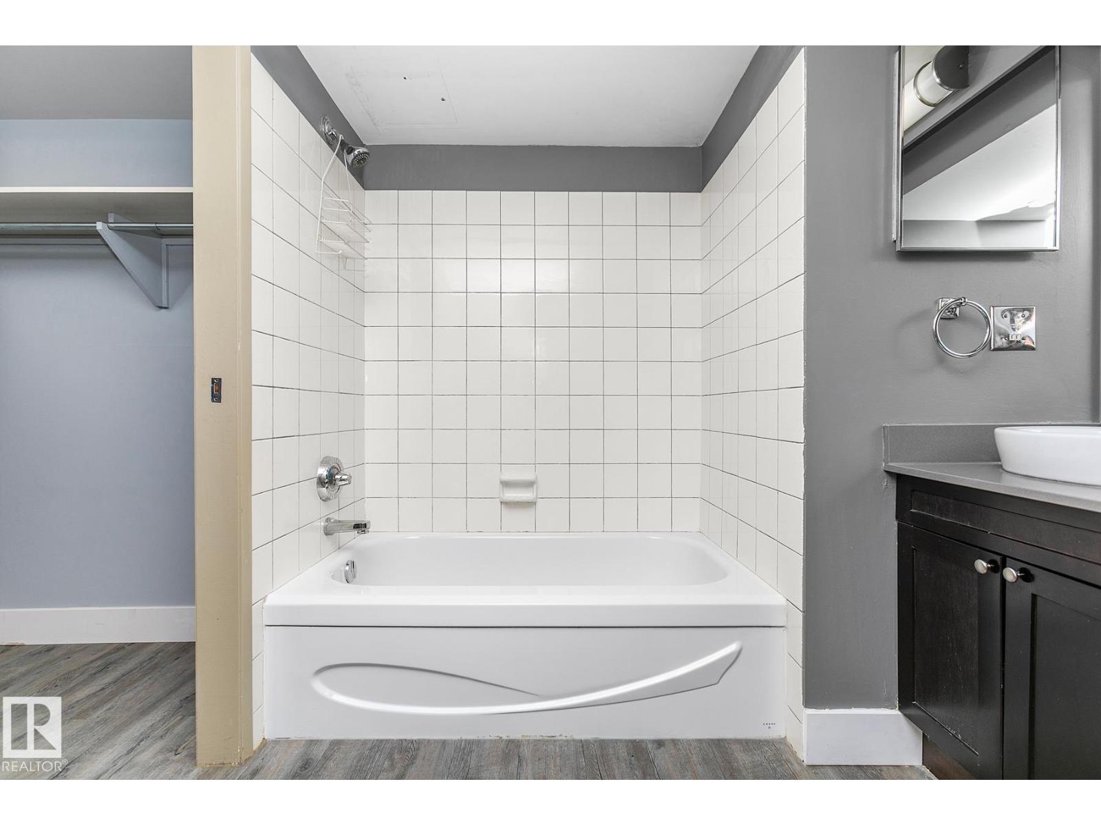 #1910 10149 Saskatchewan Dr Nw, Edmonton, Alberta  T6E 6B6 - Photo 28 - E4457503