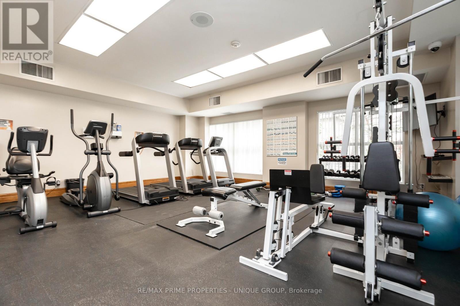 808 - 18 Concorde Place, Toronto, Ontario  M3C 3T9 - Photo 29 - C12400409