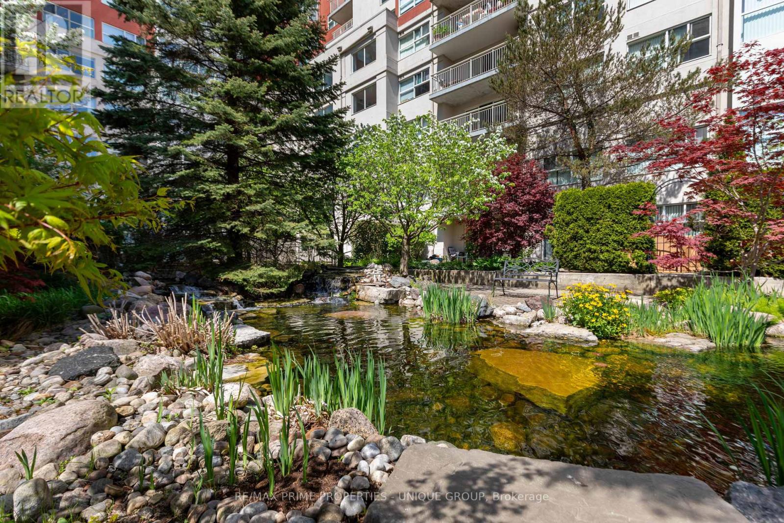 808 - 18 Concorde Place, Toronto, Ontario  M3C 3T9 - Photo 38 - C12400409