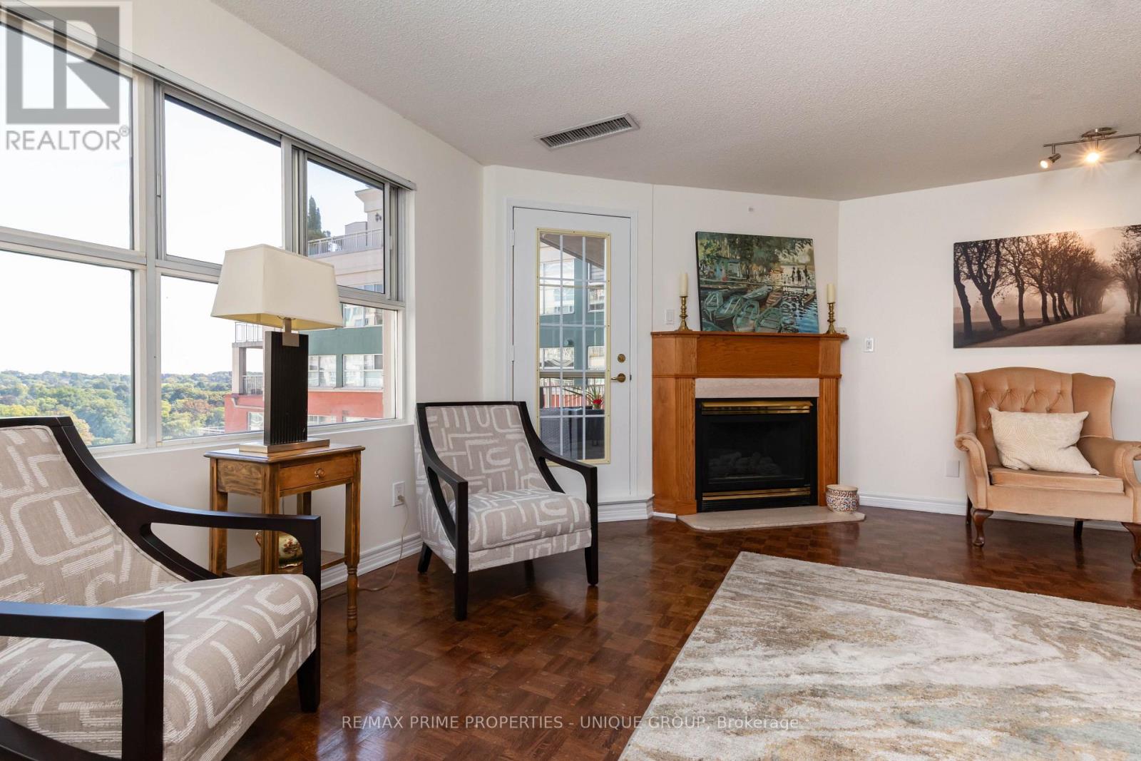 808 - 18 Concorde Place, Toronto, Ontario  M3C 3T9 - Photo 6 - C12400409