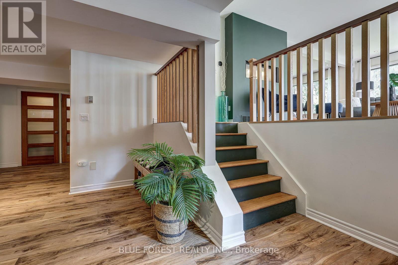 800 Springbank Drive, London South, Ontario  N6K 1A4 - Photo 19 - X12400468