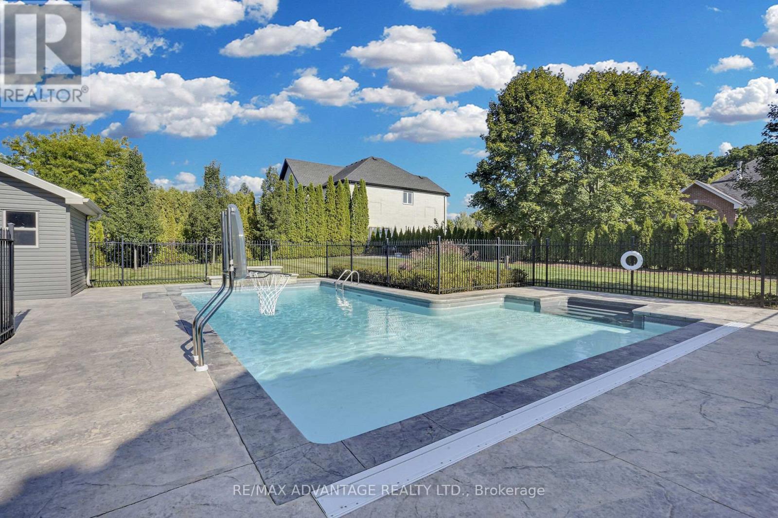 6 Northumberland Road, London North, Ontario  N6H 5H5 - Photo 46 - X12400508