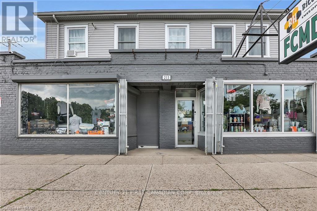 213 Wellington Street, London East, Ontario  N6B 2L2 - Photo 2 - X12400601