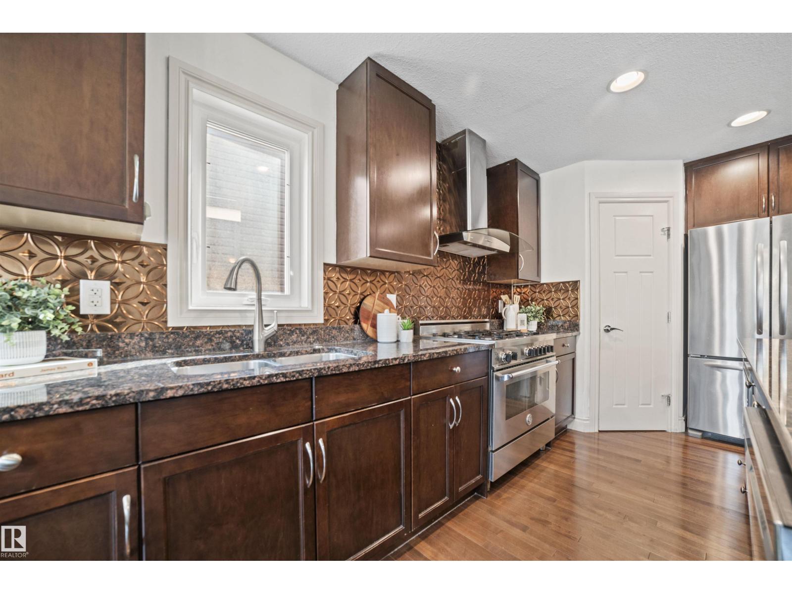 753 173b St Nw, Edmonton, Alberta  T6W 0M9 - Photo 12 - E4457461