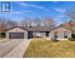 806 HENRY STREET, Whitby, Ontario